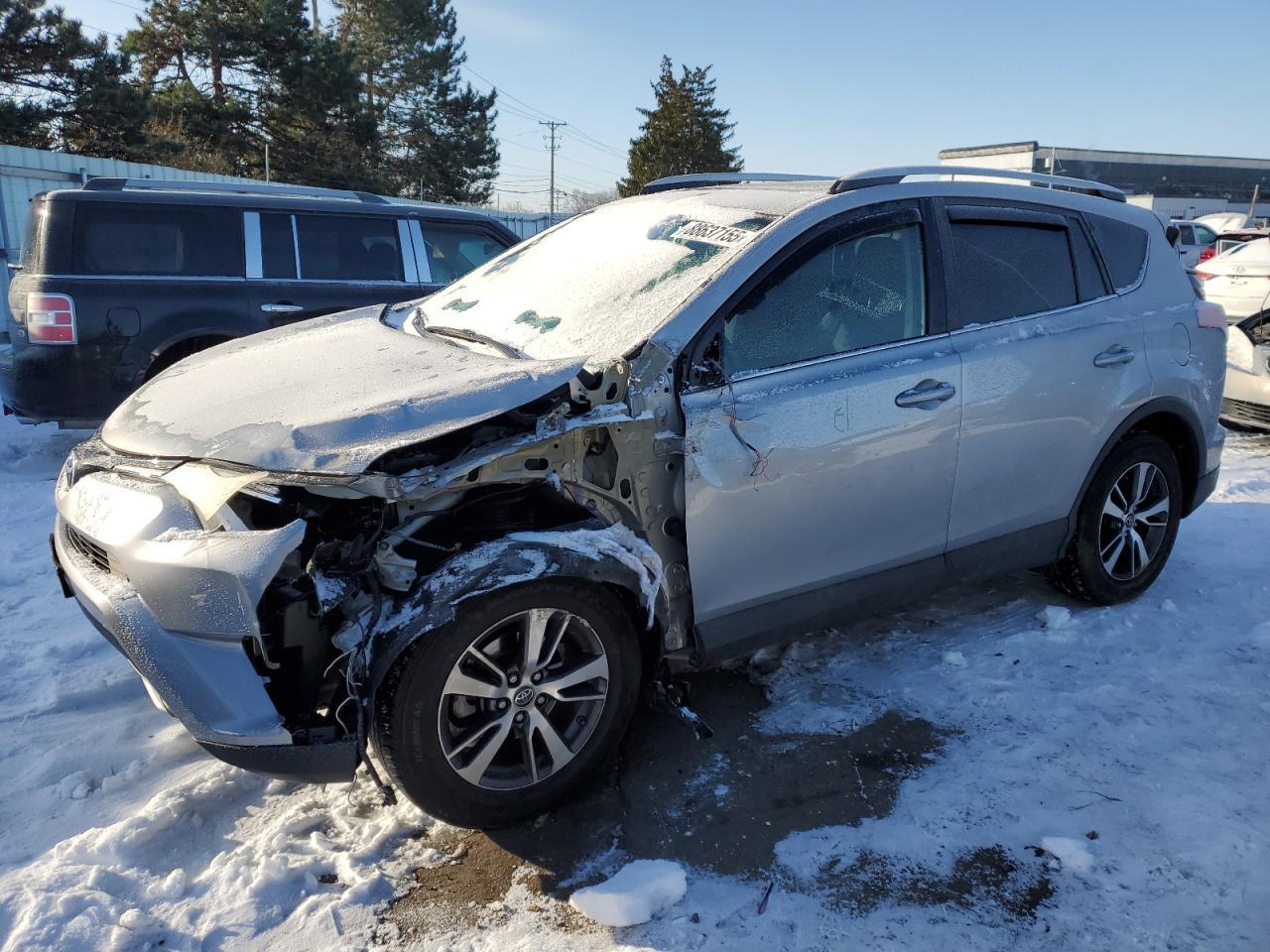 2016 TOYOTA RAV4 XLE