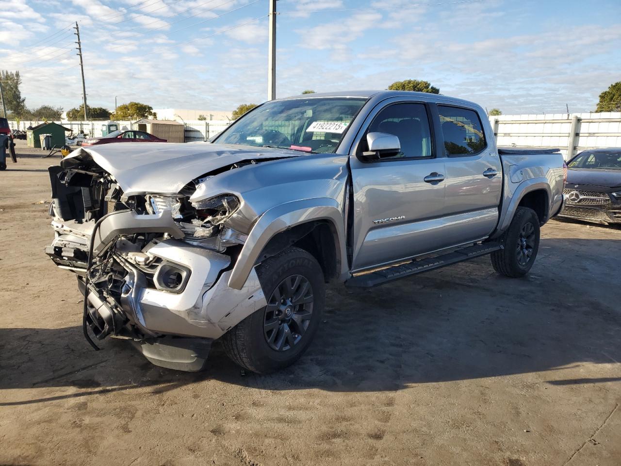 2020 TOYOTA TACOMA DOU