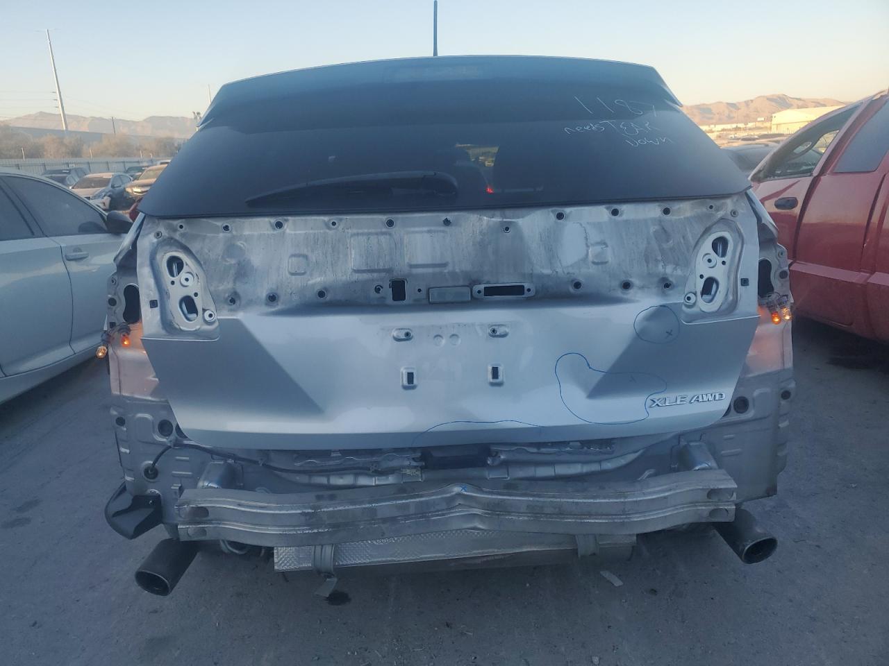 2013 TOYOTA VENZA LE - Фото 6