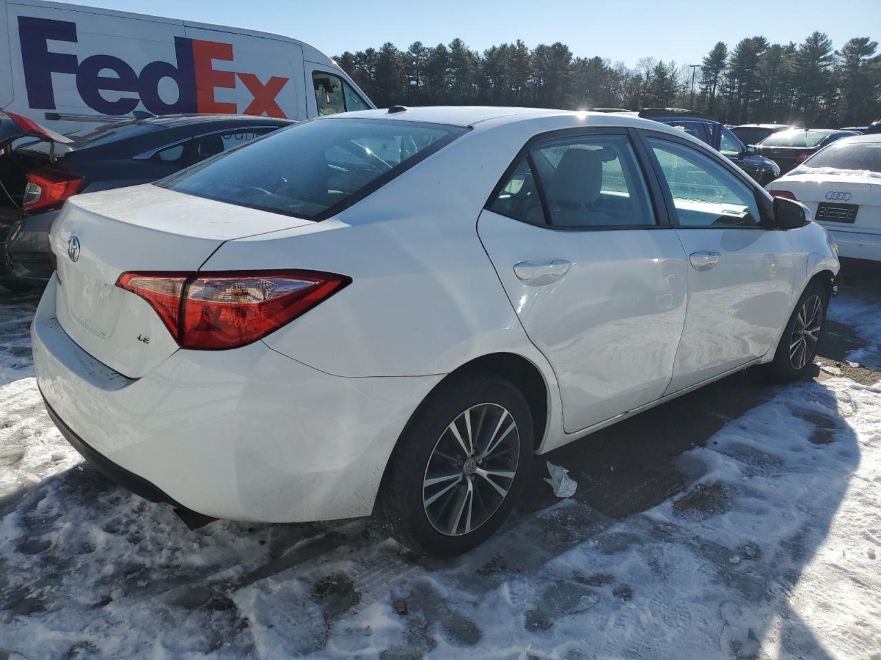 2019 TOYOTA COROLLA L - Image 3