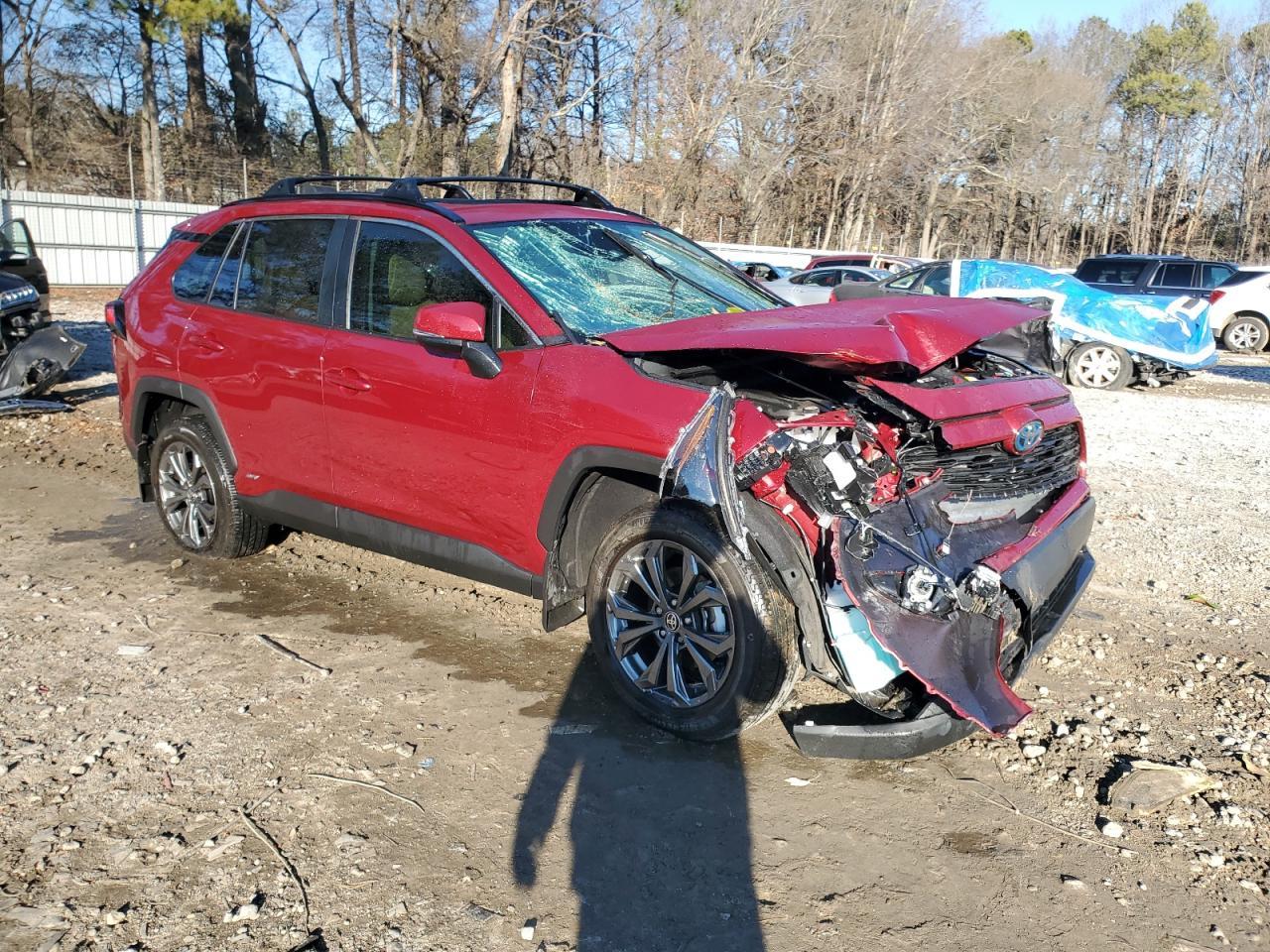 2022 TOYOTA RAV4 XLE P - Фото 4