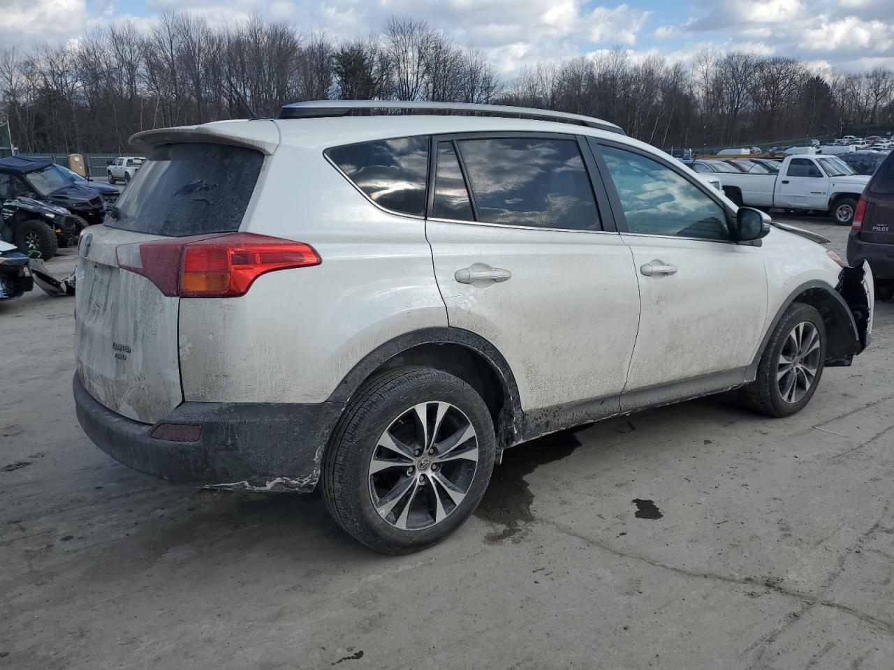 2015 TOYOTA RAV4 LIMIT - Фото 3