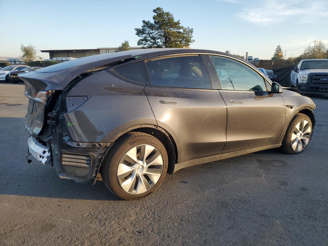 2024 TESLA MODEL Y - Фото 3