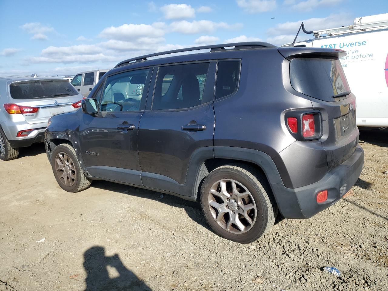 2017 JEEP RENEGADE L - Image 2