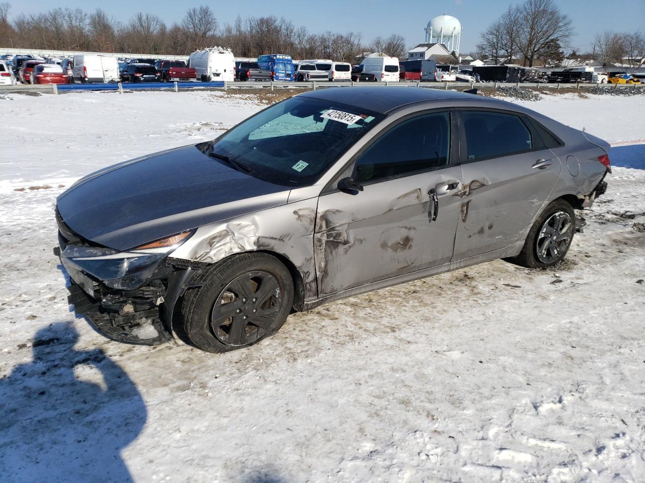 2023 HYUNDAI ELANTRA SE
