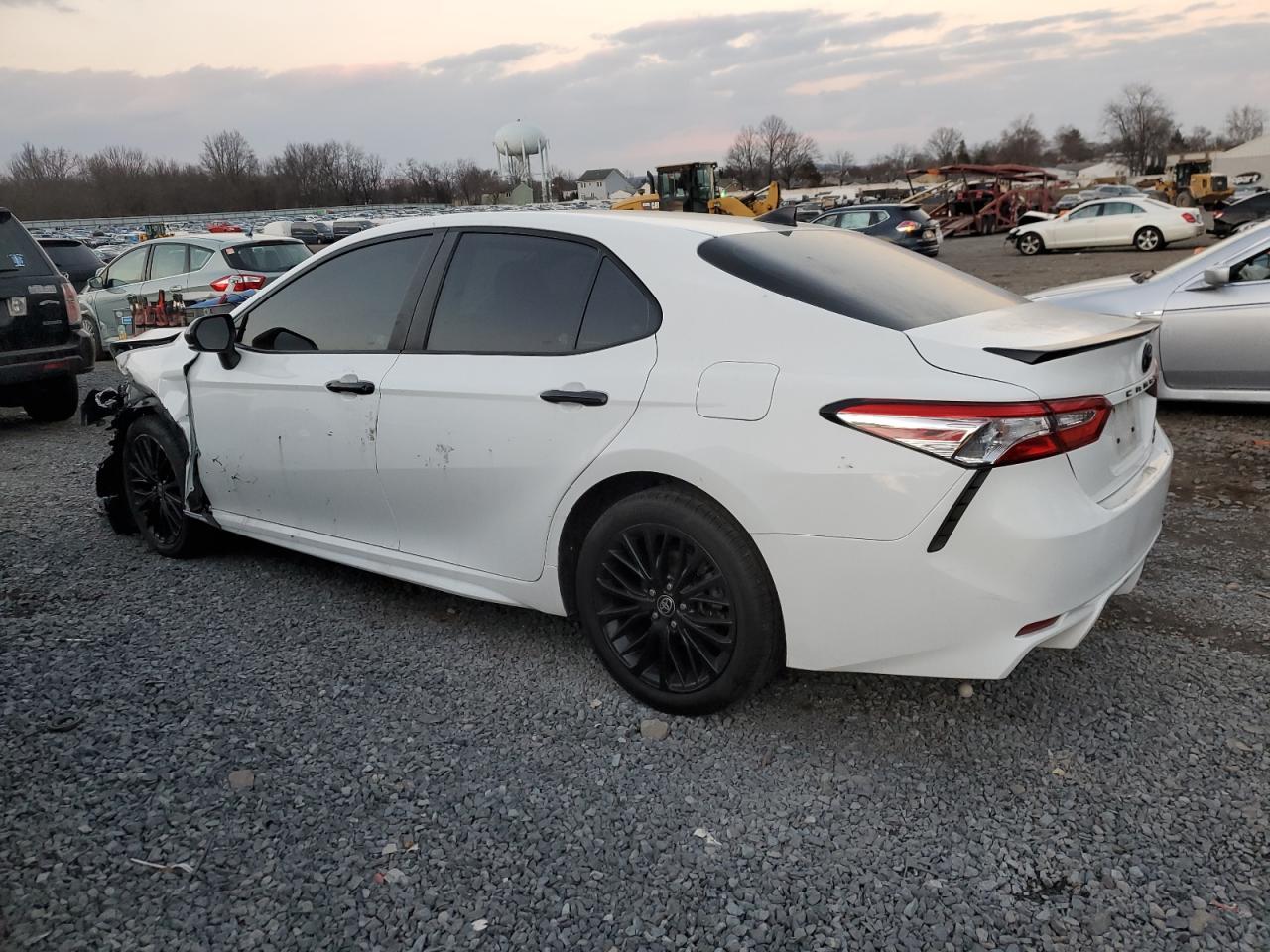2020 TOYOTA CAMRY SE - Image 2
