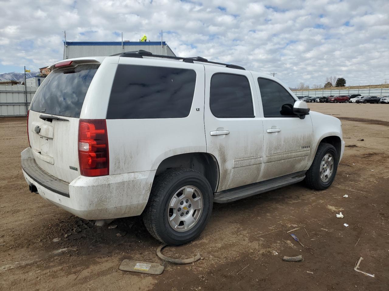 2011 CHEVROLET TAHOE K150 - Image 3