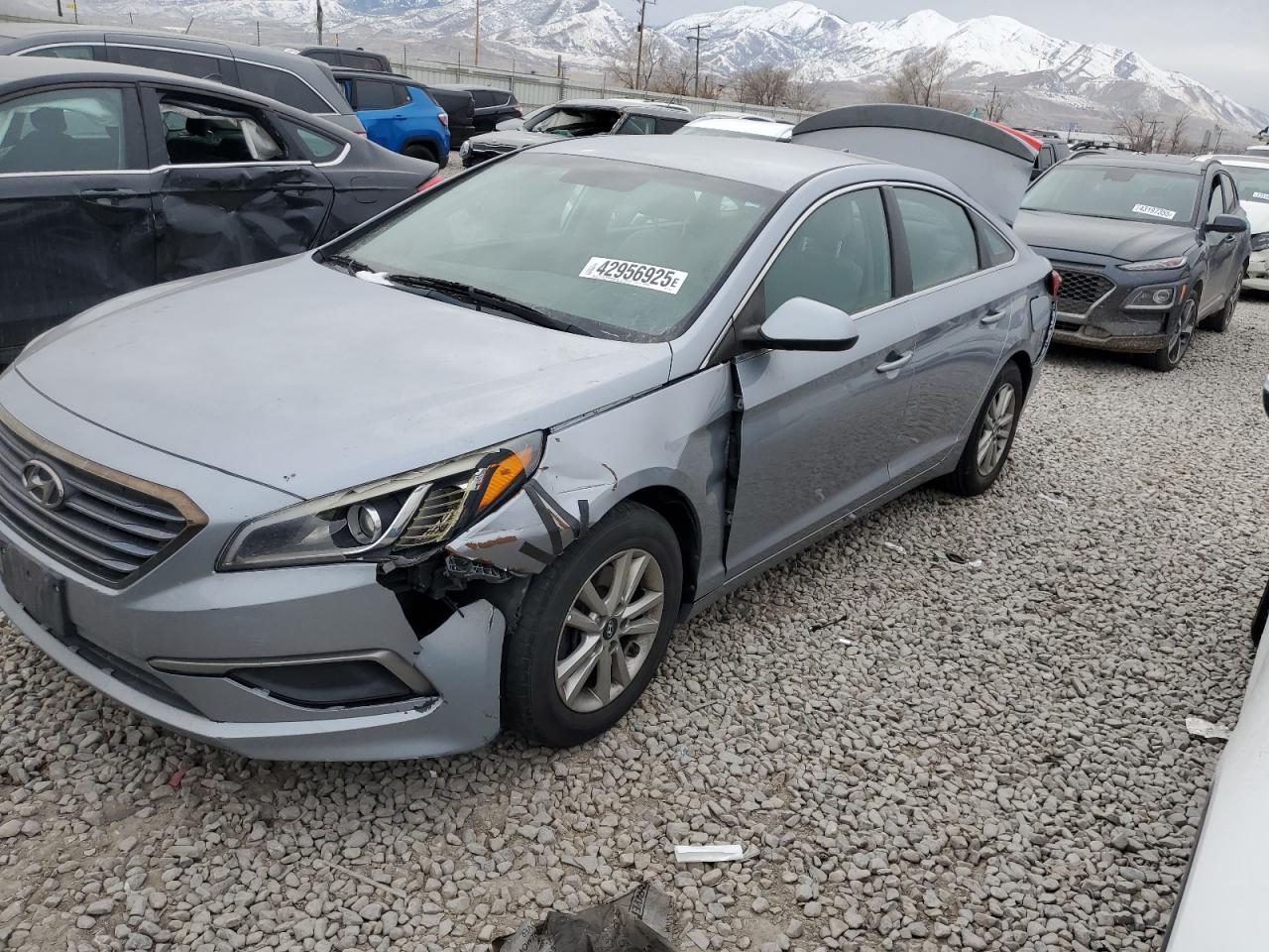 2017 HYUNDAI SONATA SE