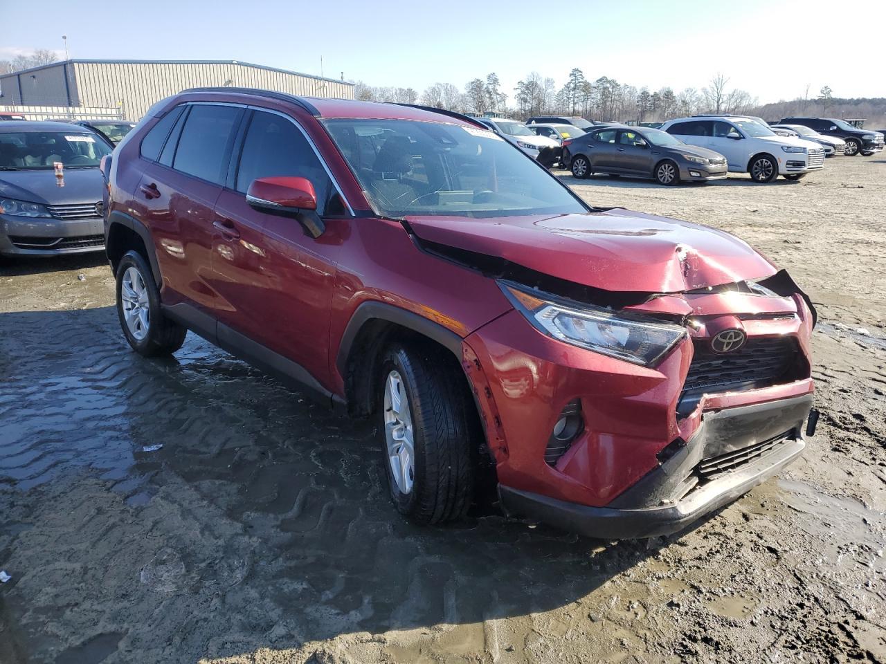 2020 TOYOTA RAV4 XLE - Image 4