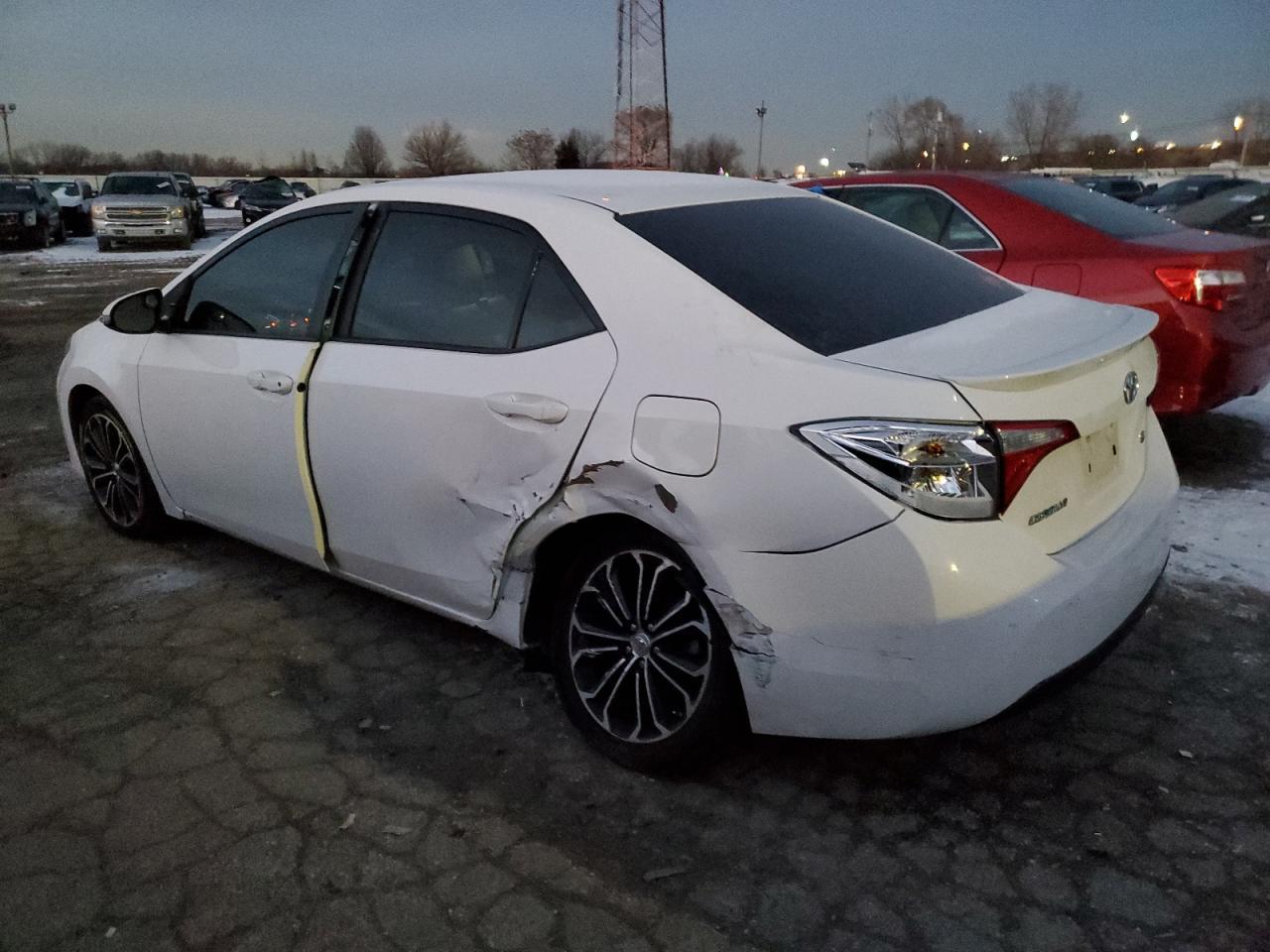 2016 TOYOTA COROLLA L - Фото 2