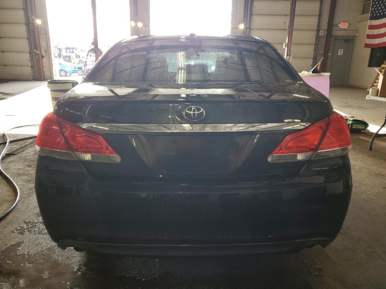 2011 TOYOTA AVALON BAS - Image 6