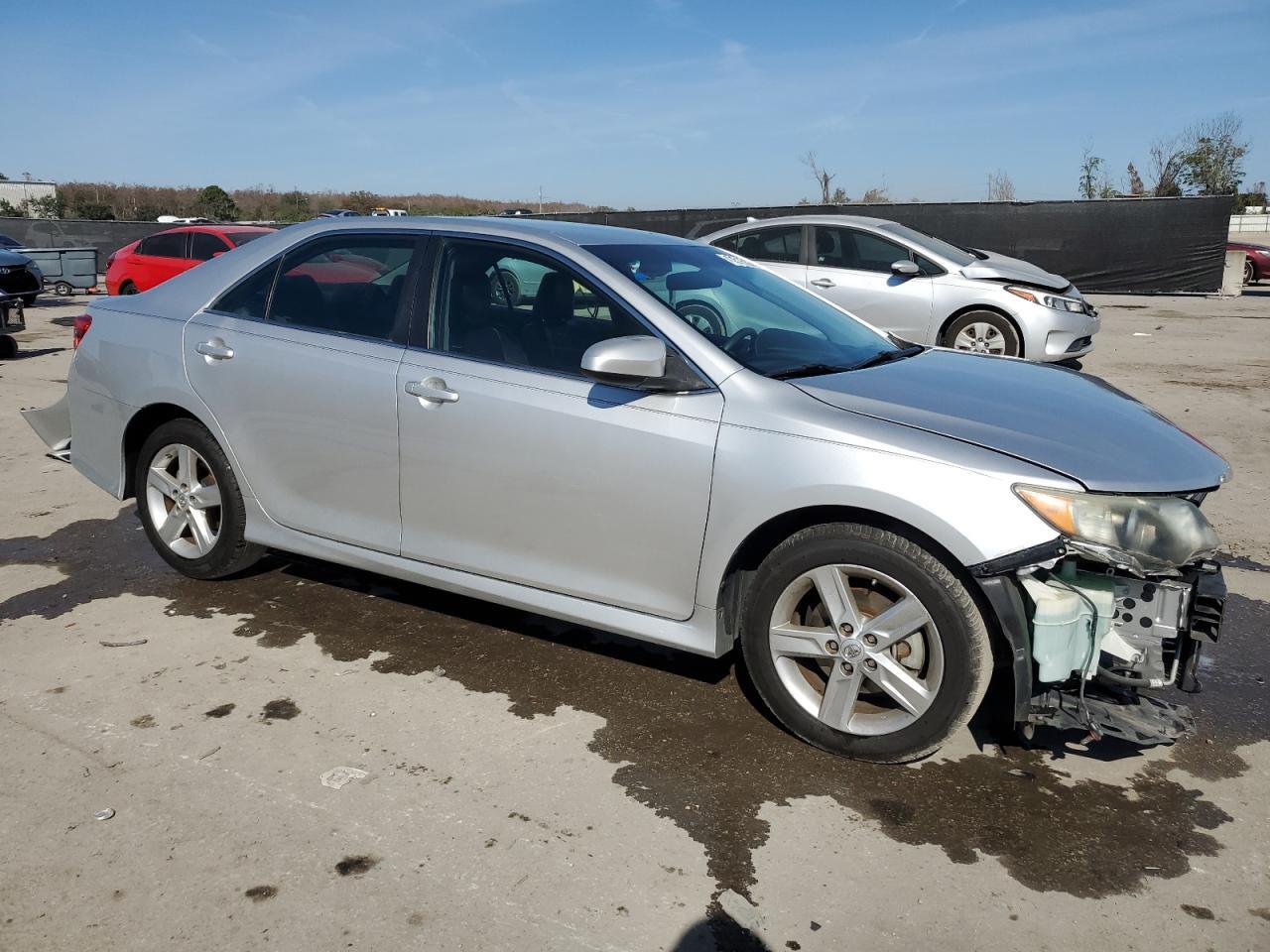 2014 TOYOTA CAMRY L - Фото 4