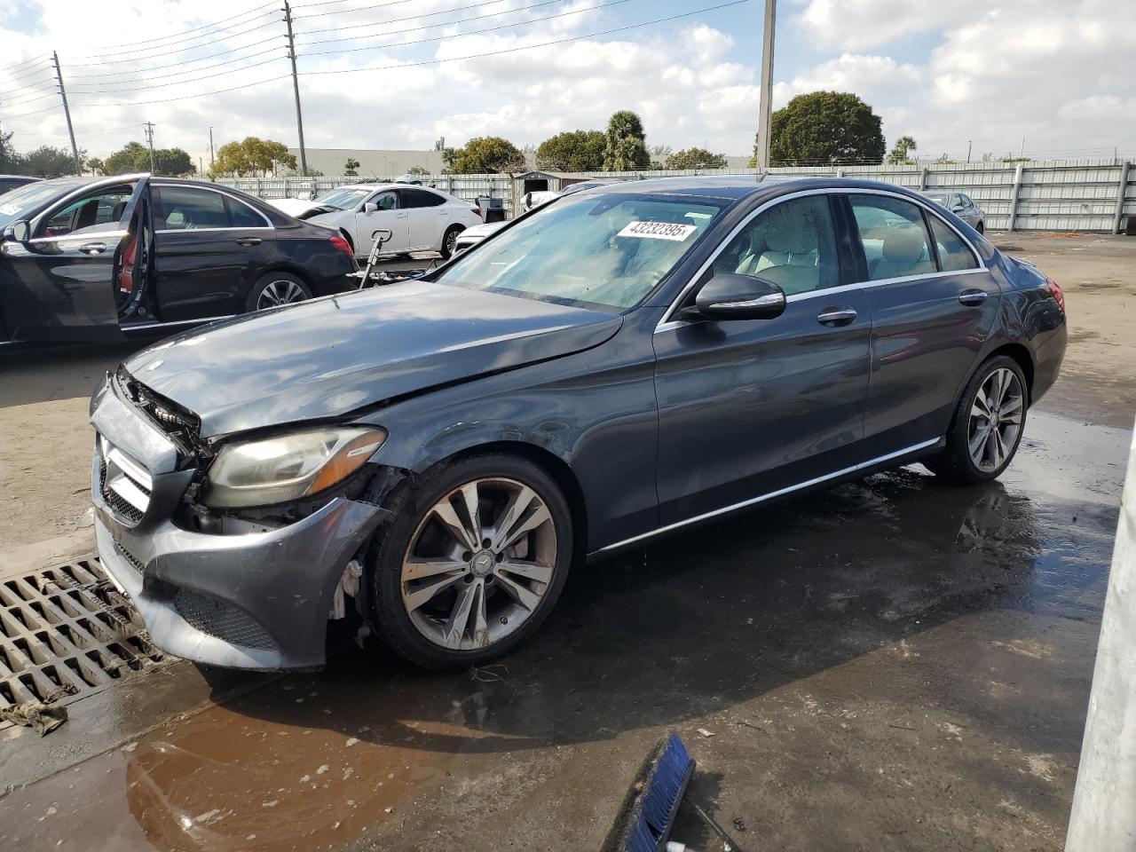 2015 MERCEDES-BENZ C 300 car image