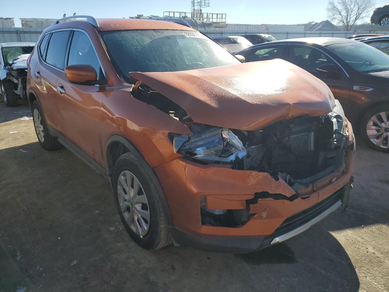 2017 NISSAN ROGUE S - Image 4