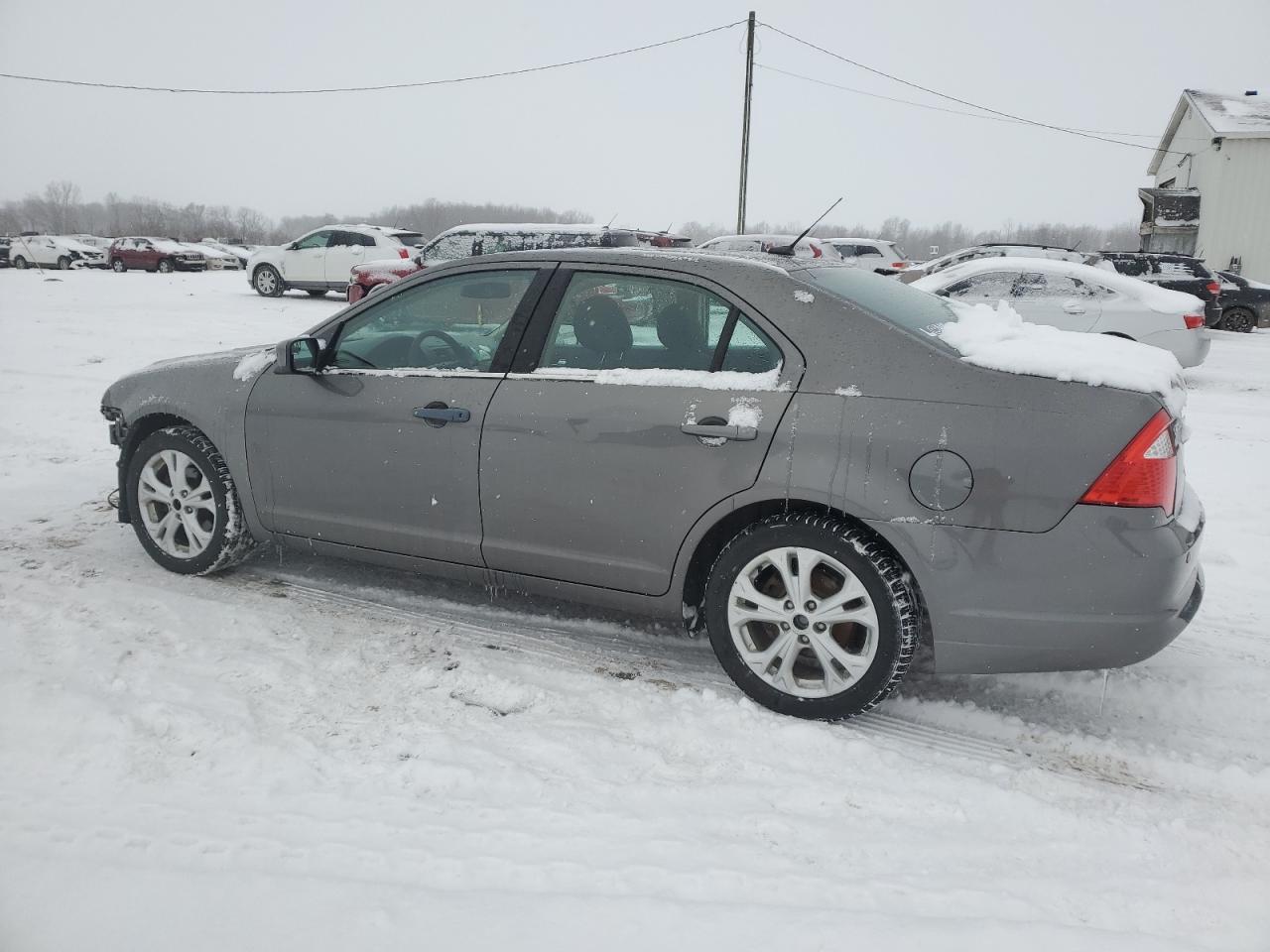 2012 FORD FUSION SE - Image 2
