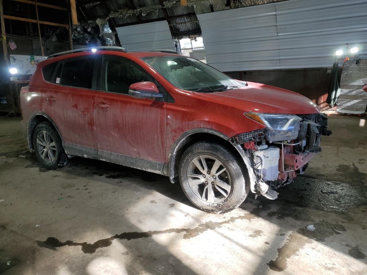 2017 TOYOTA RAV4 XLE - Image 4