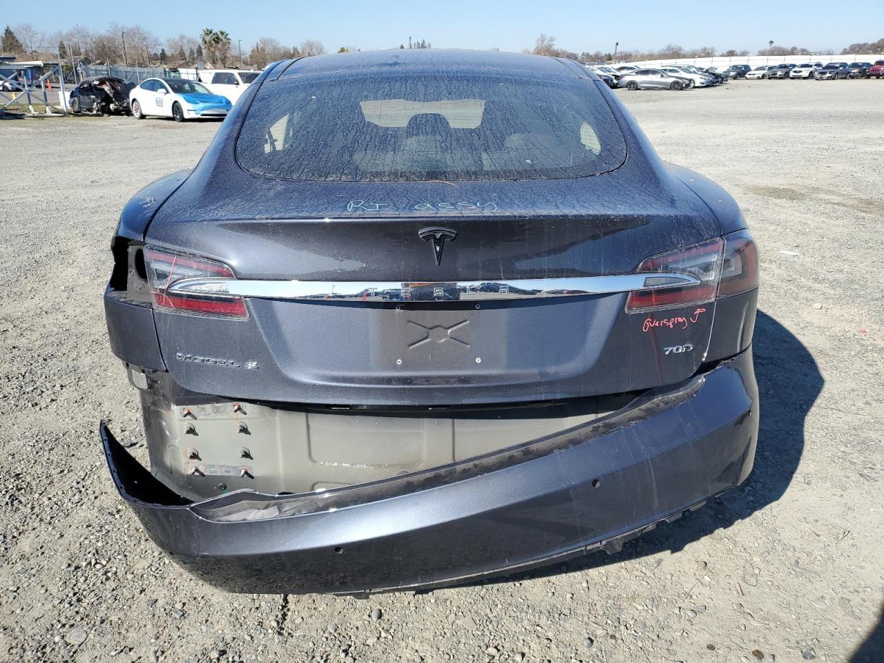 2015 TESLA MODEL S 70 - Image 6