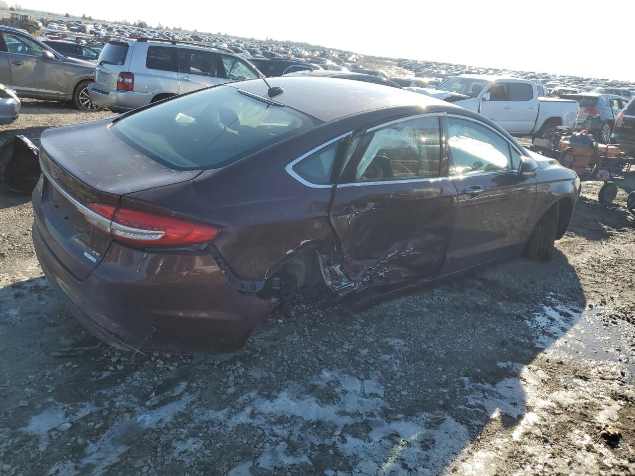 2017 FORD FUSION SE - Image 3