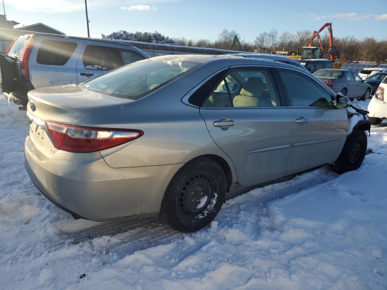 2017 TOYOTA CAMRY LE - Image 3