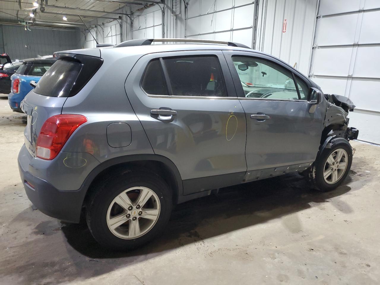 2015 CHEVROLET TRAX 1LT - Фото 3