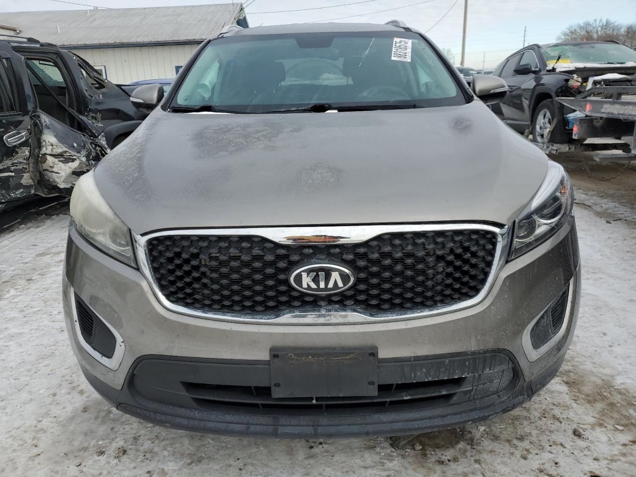2017 KIA SORENTO LX - Фото 5