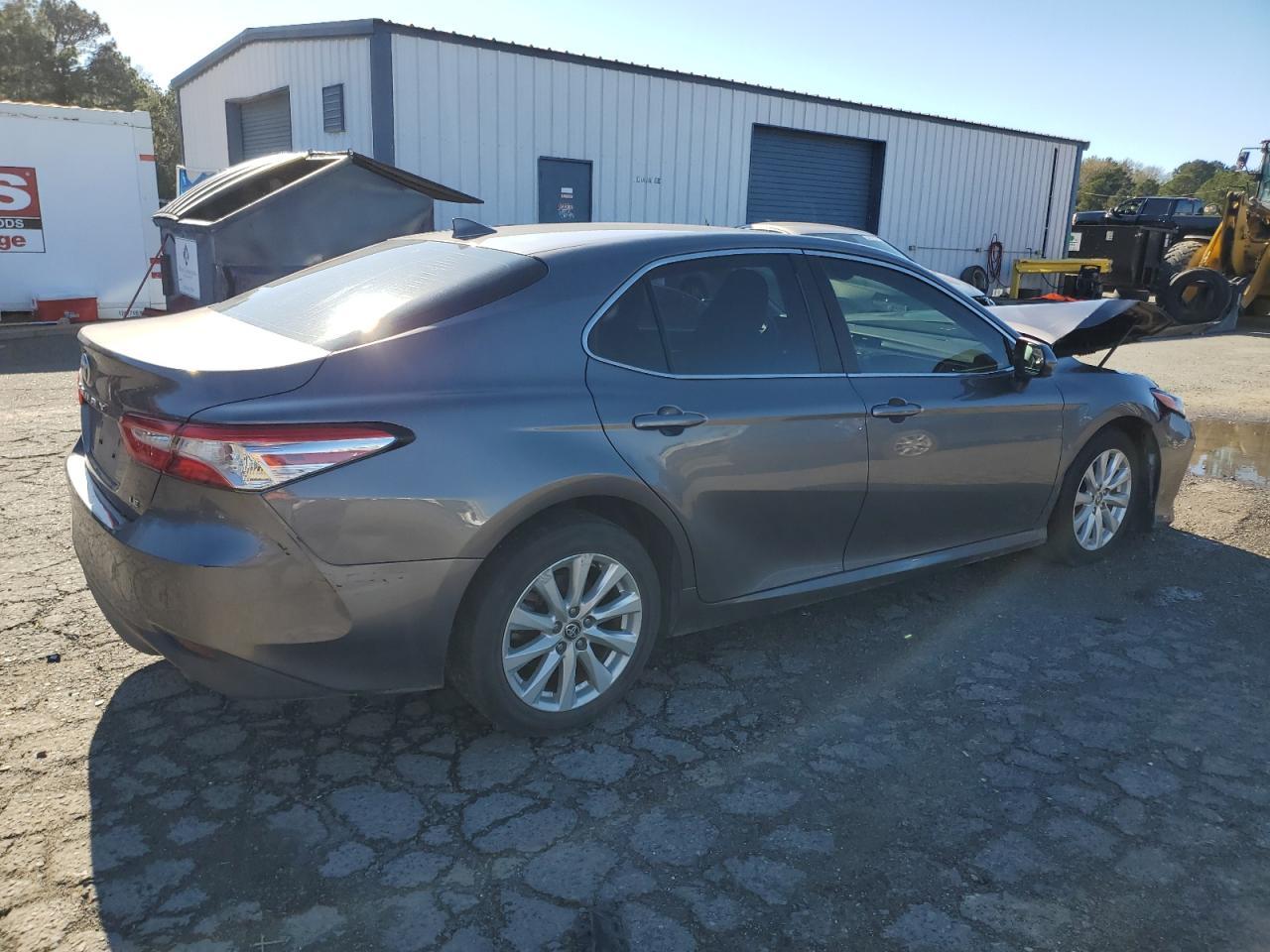 2020 TOYOTA CAMRY LE - Image 3