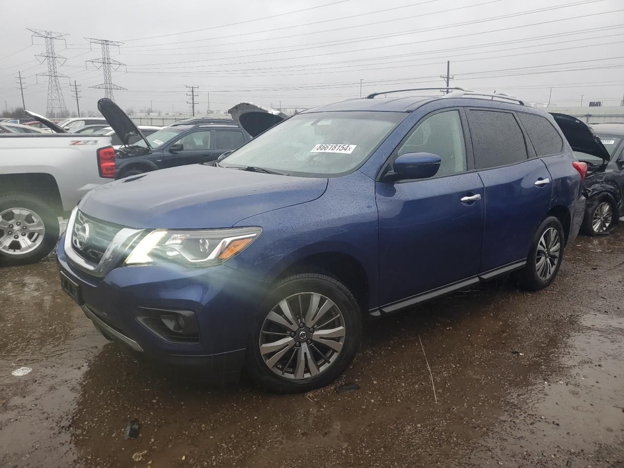 2017 NISSAN PATHFINDER