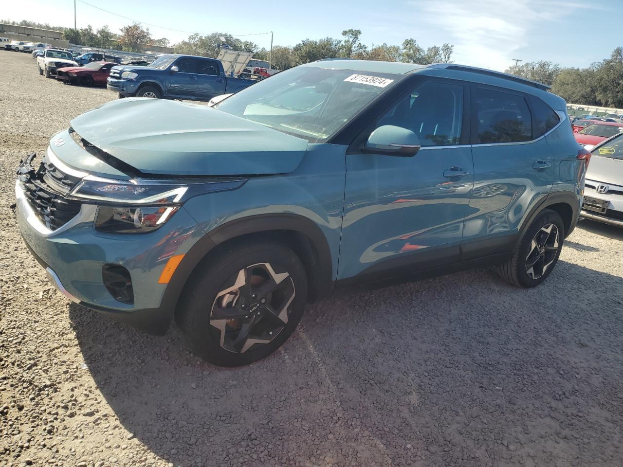 2024 KIA SELTOS EX