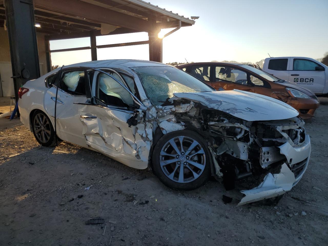 2018 NISSAN ALTIMA 2.5 - Фото 4