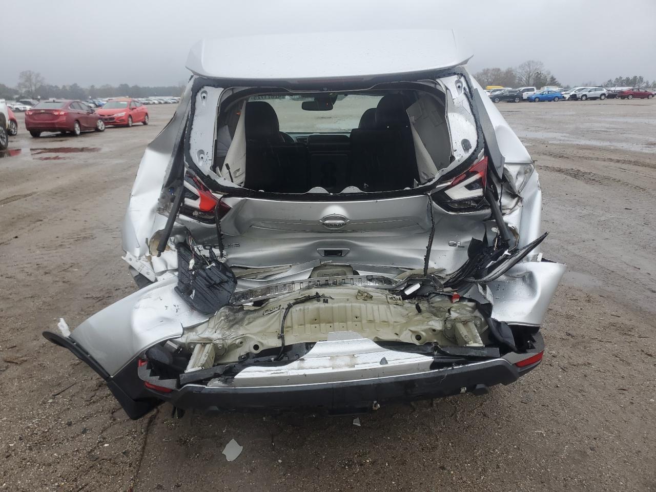 2017 NISSAN ROGUE S - Фото 6