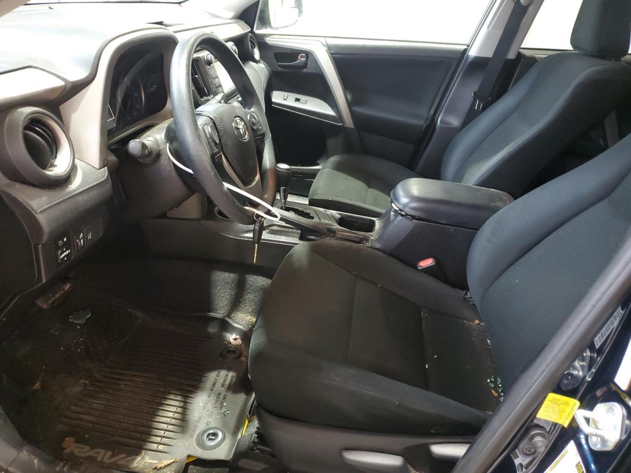 2018 TOYOTA RAV4 LE - Фото 7