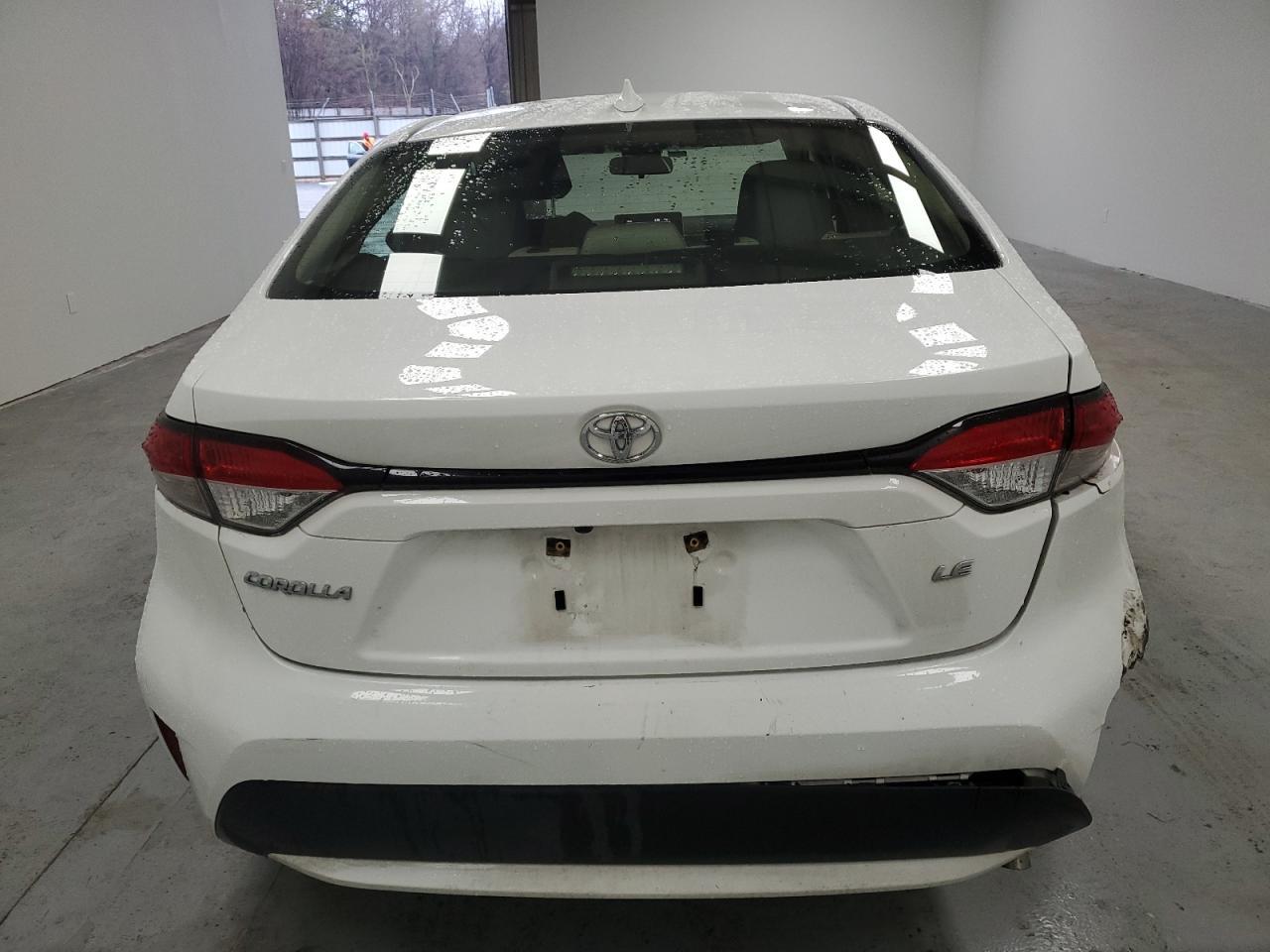 2021 TOYOTA COROLLA LE - Фото 6