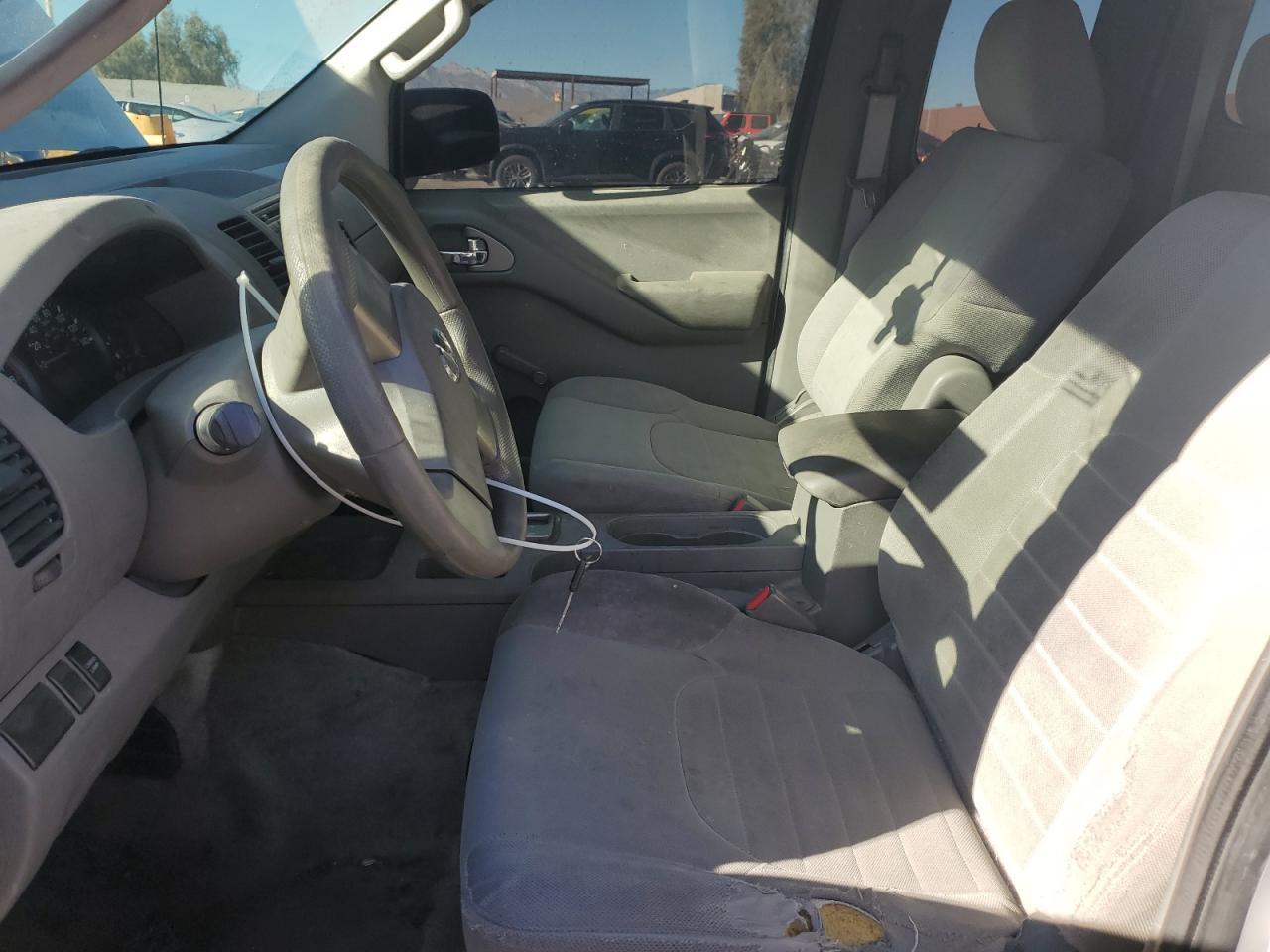 2012 NISSAN FRONTIER S - Фото 7