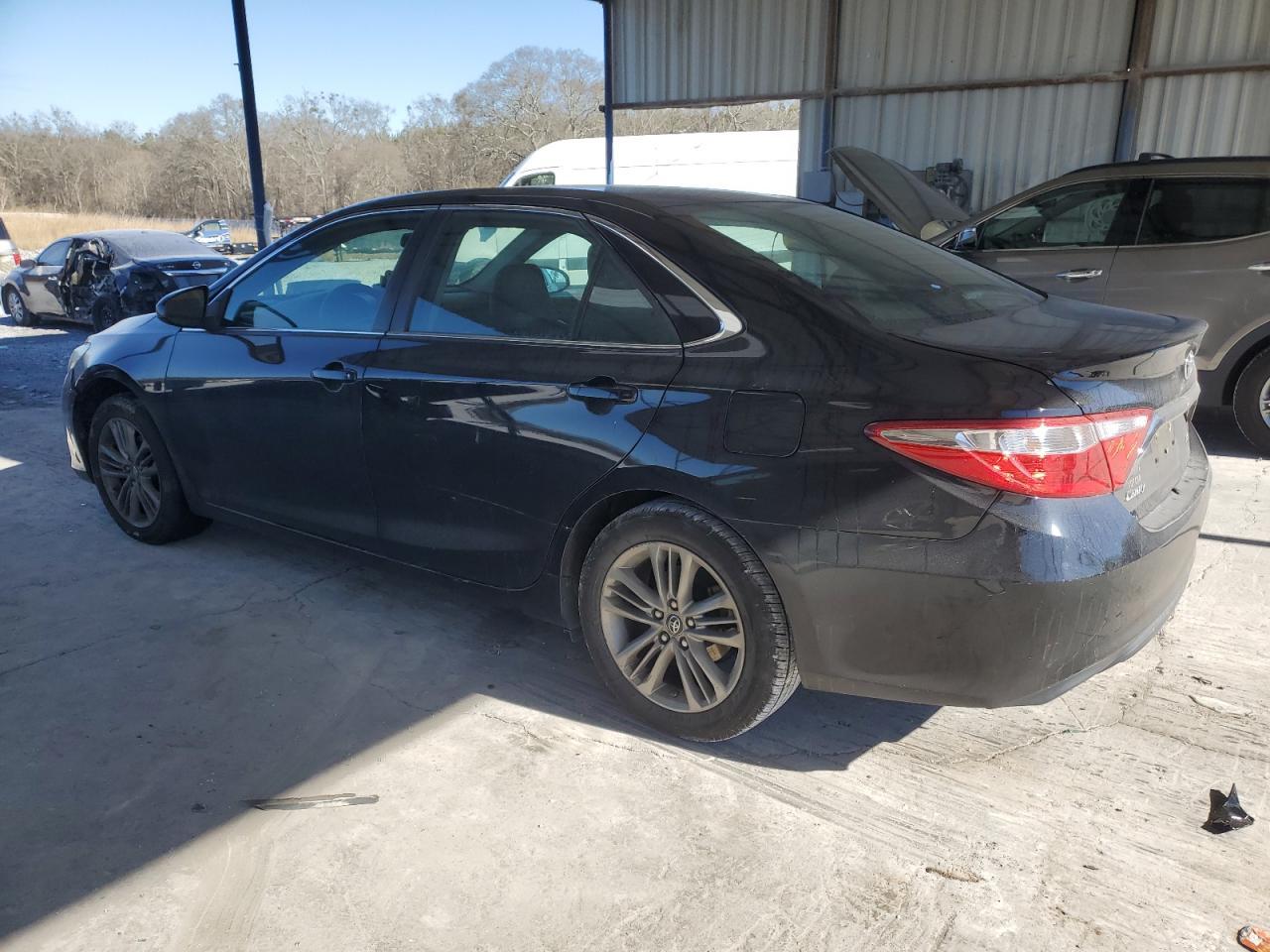 2017 TOYOTA CAMRY LE - Фото 2