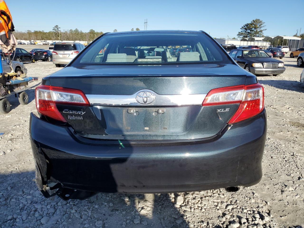 2014 TOYOTA CAMRY L - Image 6