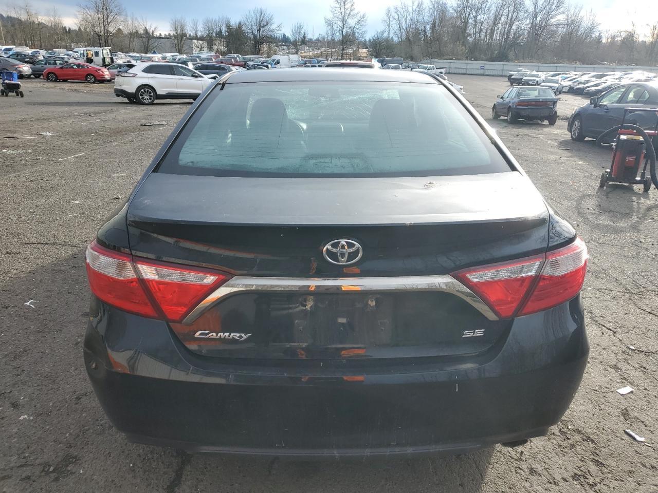 2017 TOYOTA CAMRY LE - Фото 6