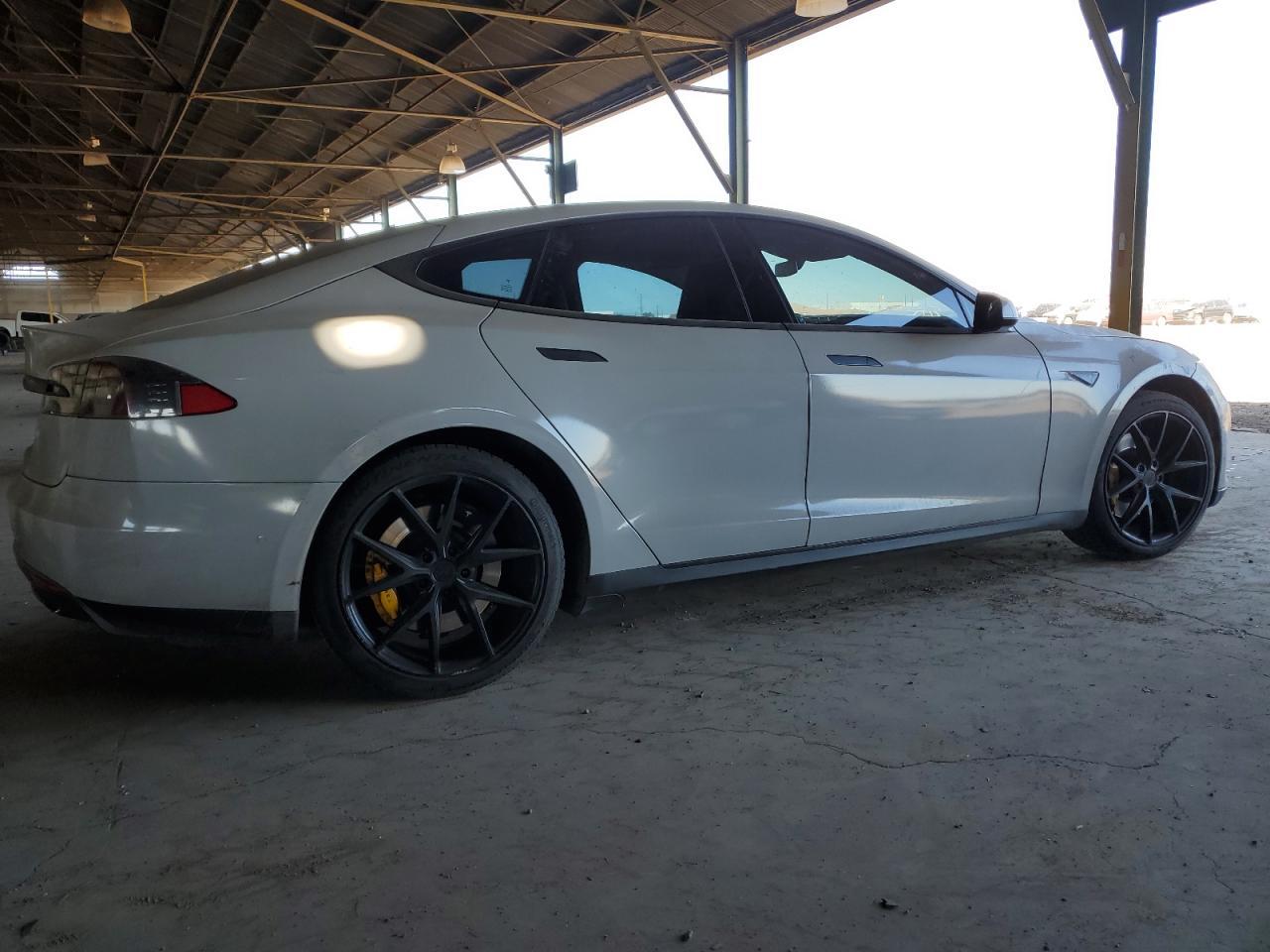 2015 TESLA MODEL S - Image 3