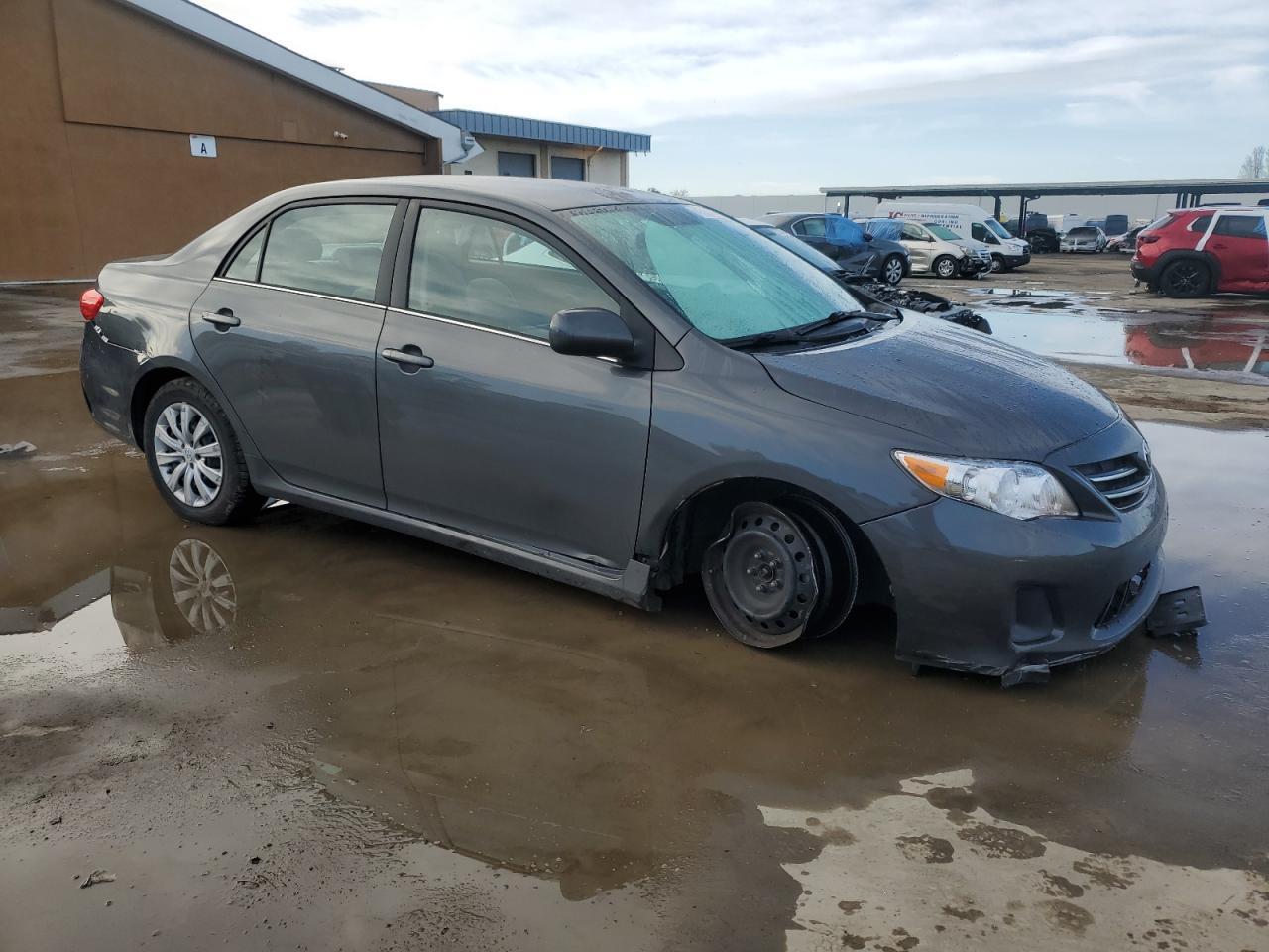 2013 TOYOTA COROLLA BA - Фото 4