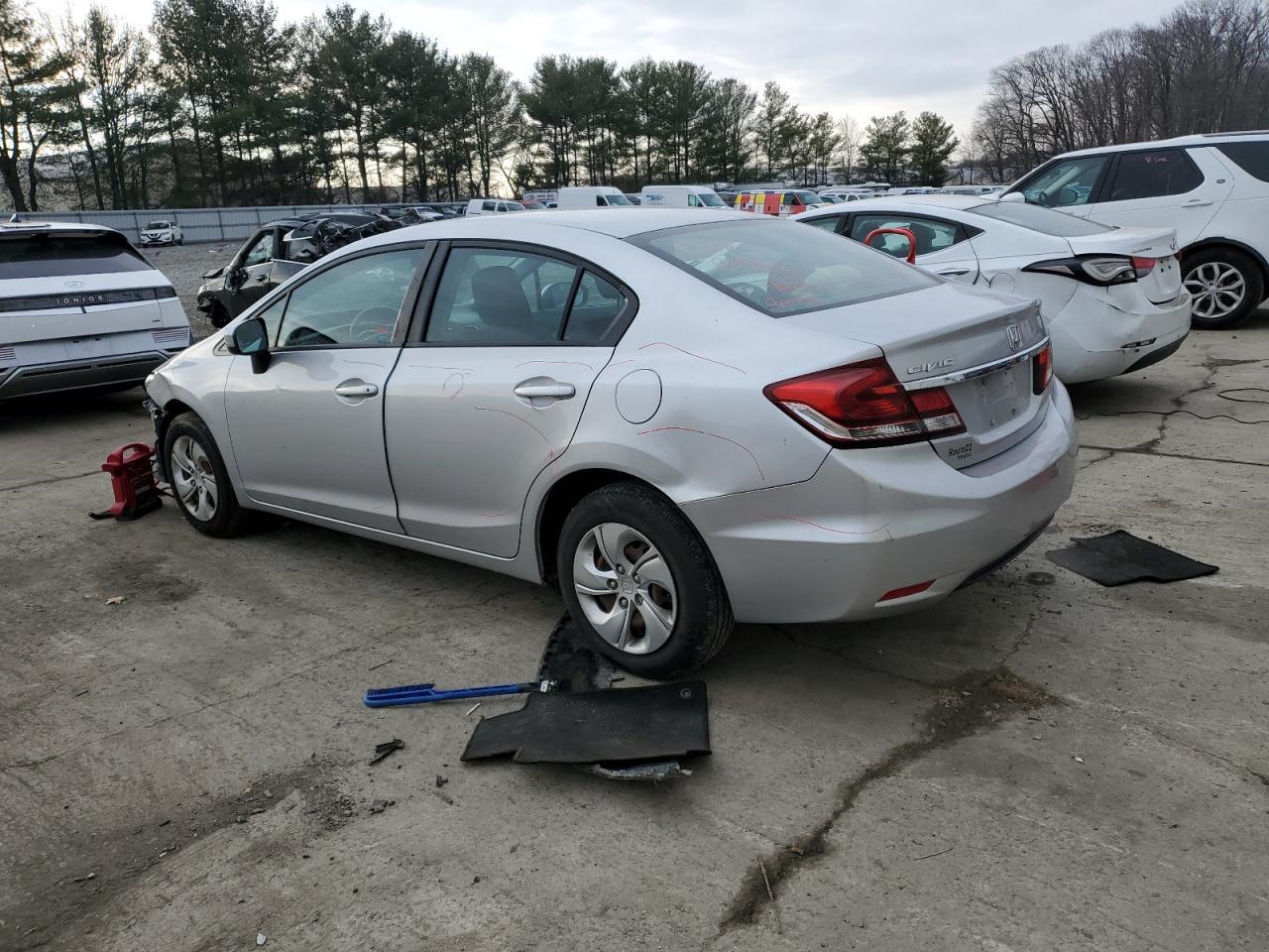 2015 HONDA CIVIC LX - Фото 2
