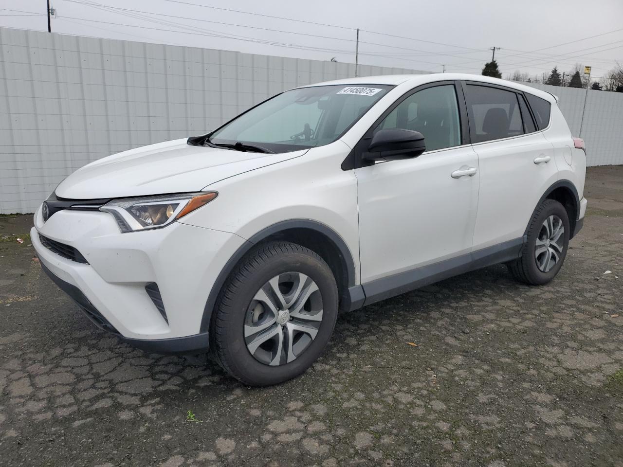 2018 TOYOTA RAV4 LE