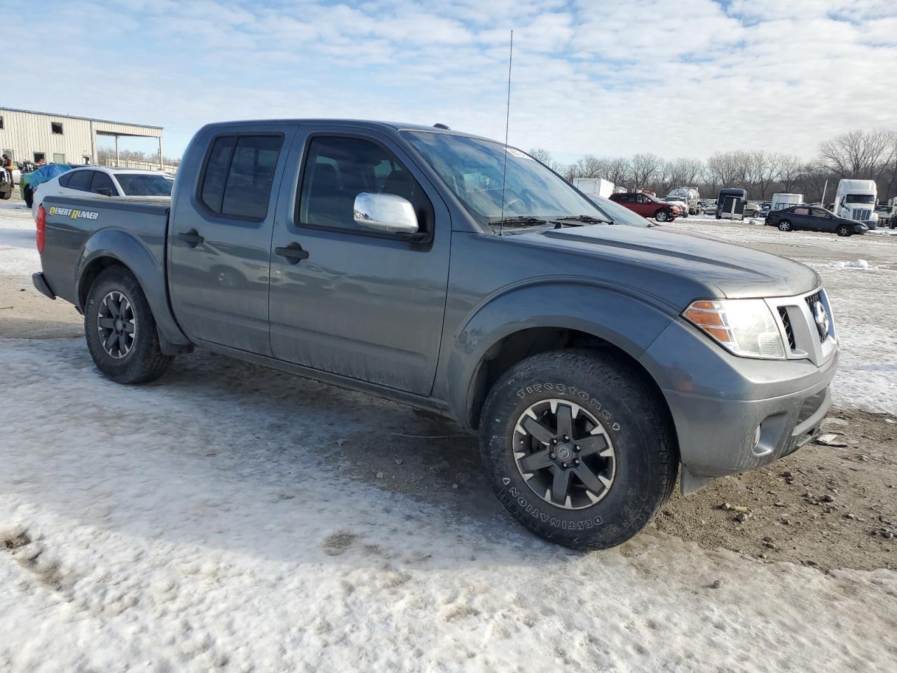 2016 NISSAN FRONTIER S - Фото 4