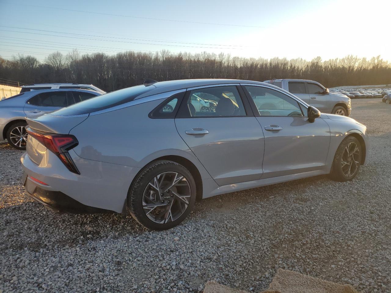 2025 KIA K5 GT LINE - Image 3