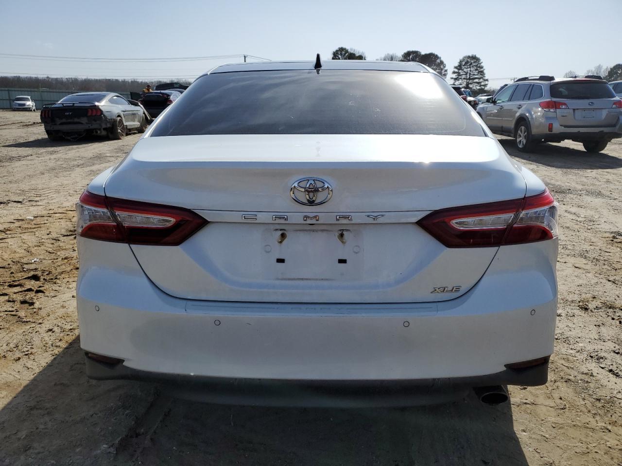 2018 TOYOTA CAMRY L - Image 6