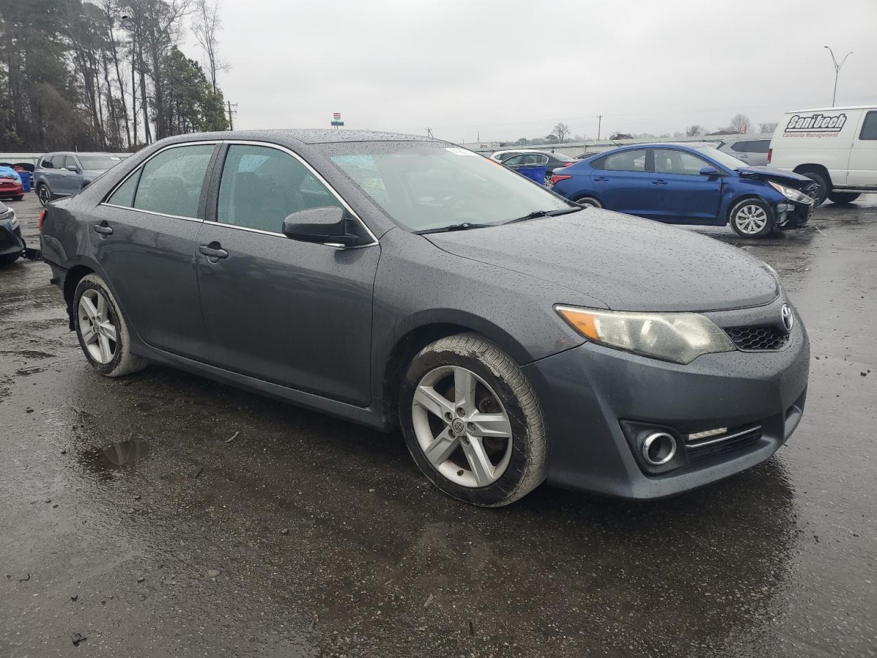 2013 TOYOTA CAMRY L - Image 4