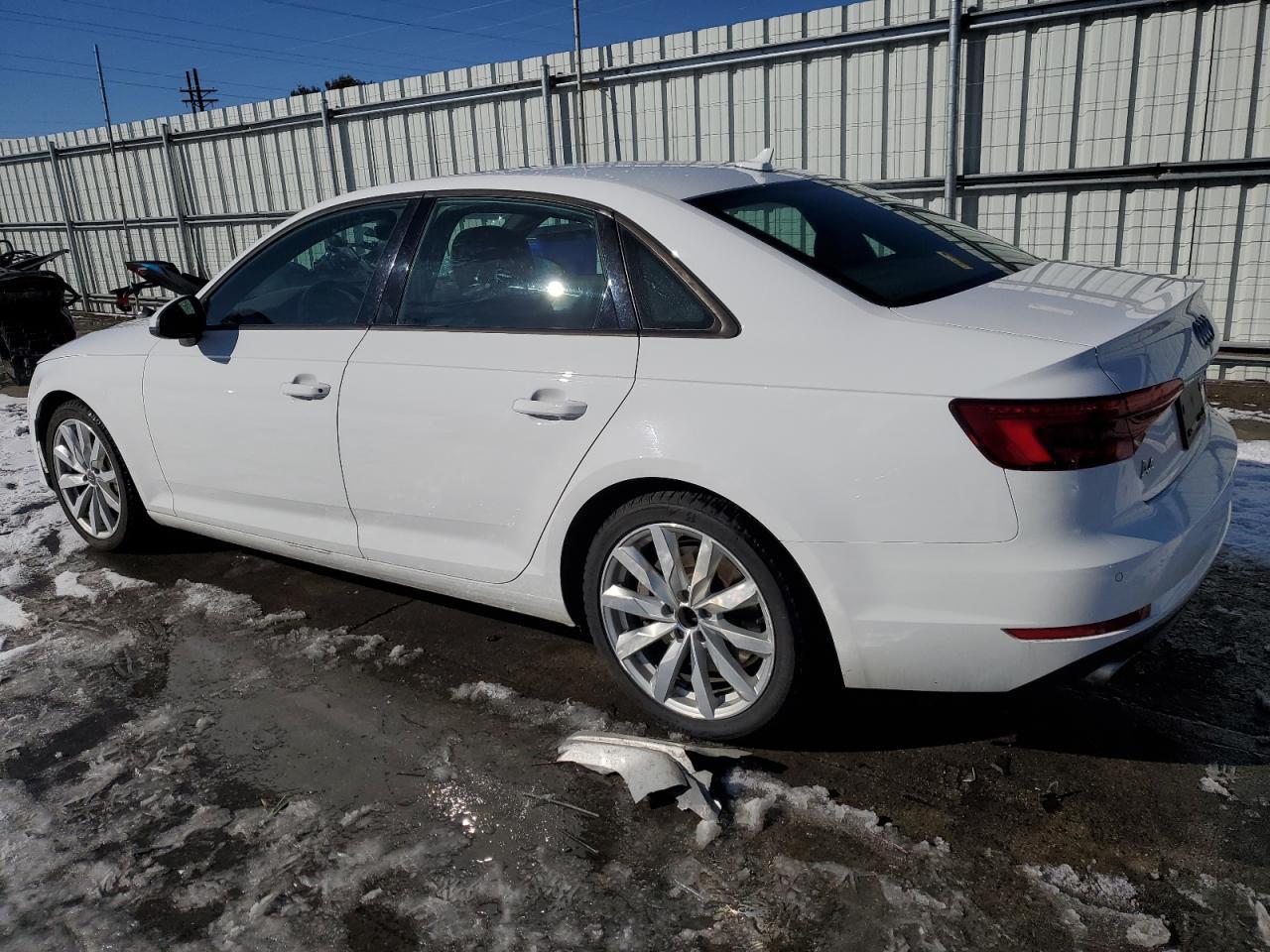 2017 AUDI A4 PREMIUM - Фото 2