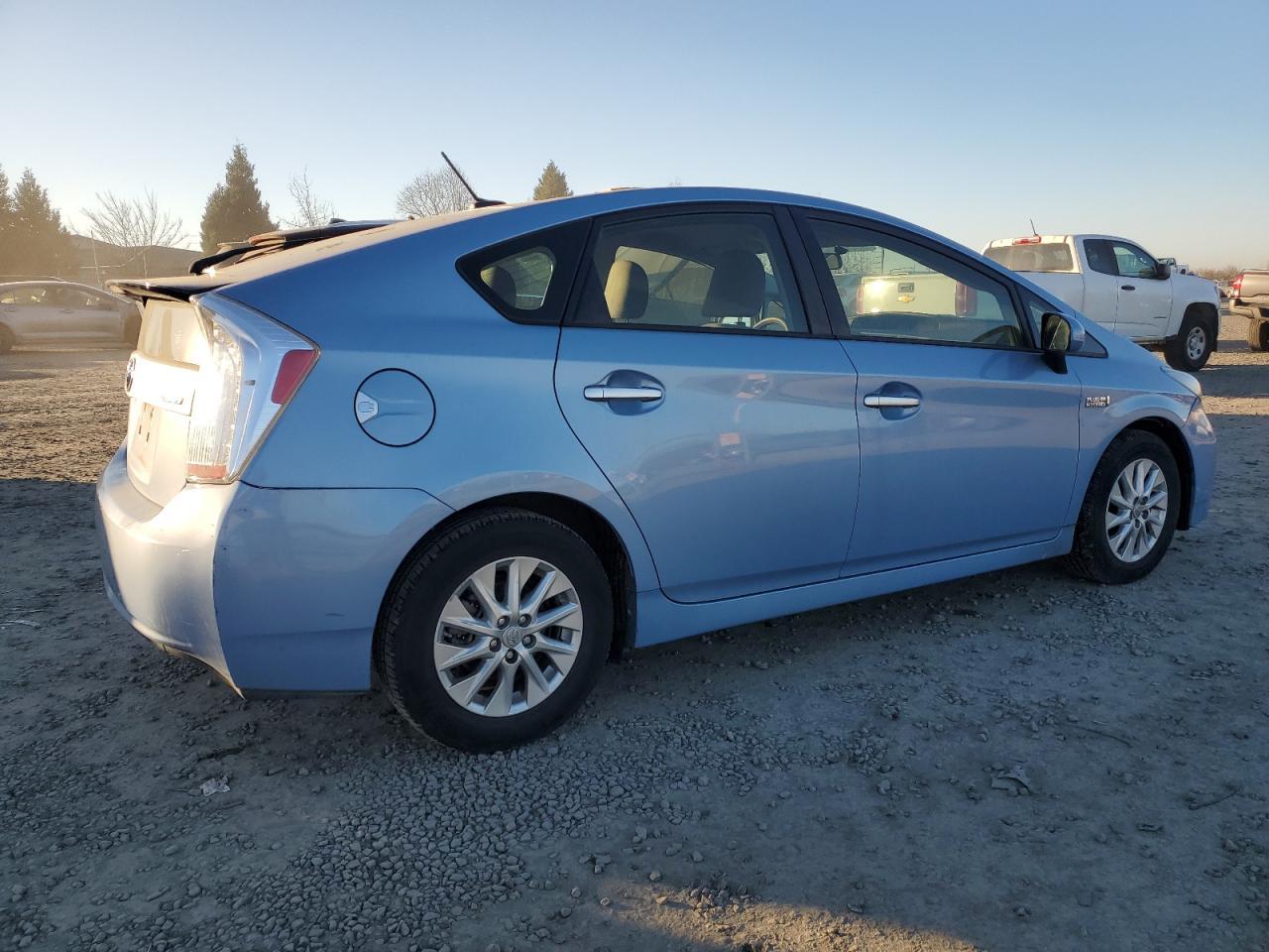 2015 TOYOTA PRIUS PLUG - Фото 3