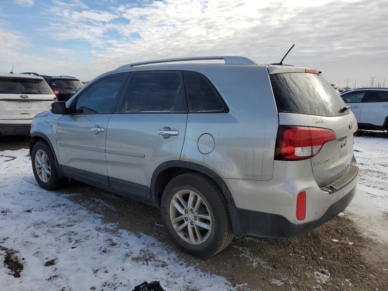 2015 KIA SORENTO LX - Фото 2