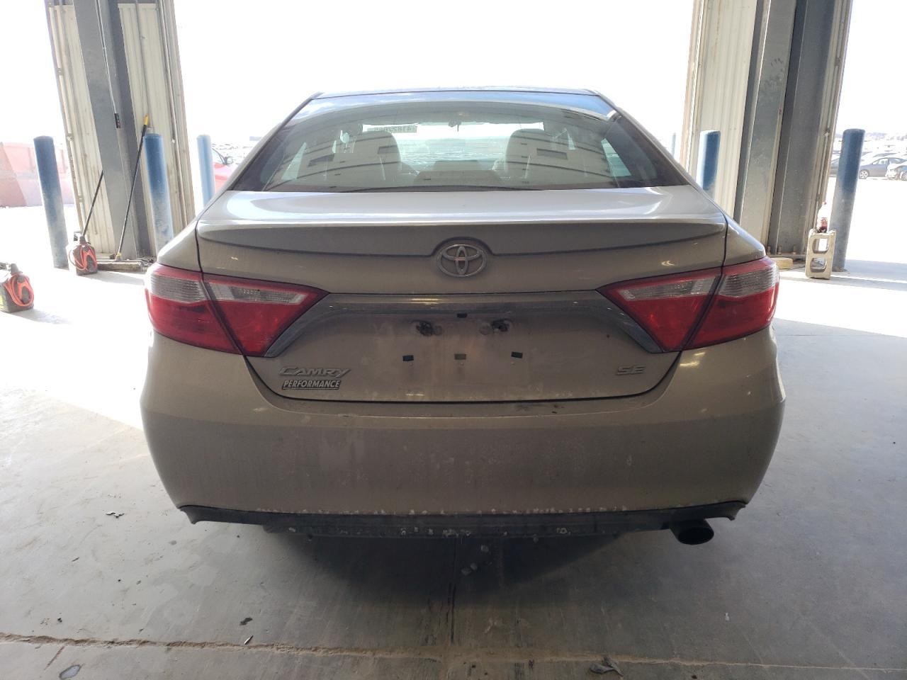2015 TOYOTA CAMRY LE - Image 6