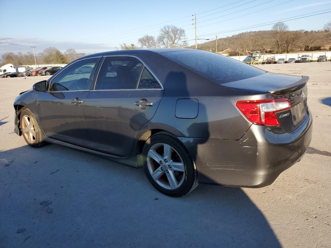 2014 TOYOTA CAMRY L - Фото 2