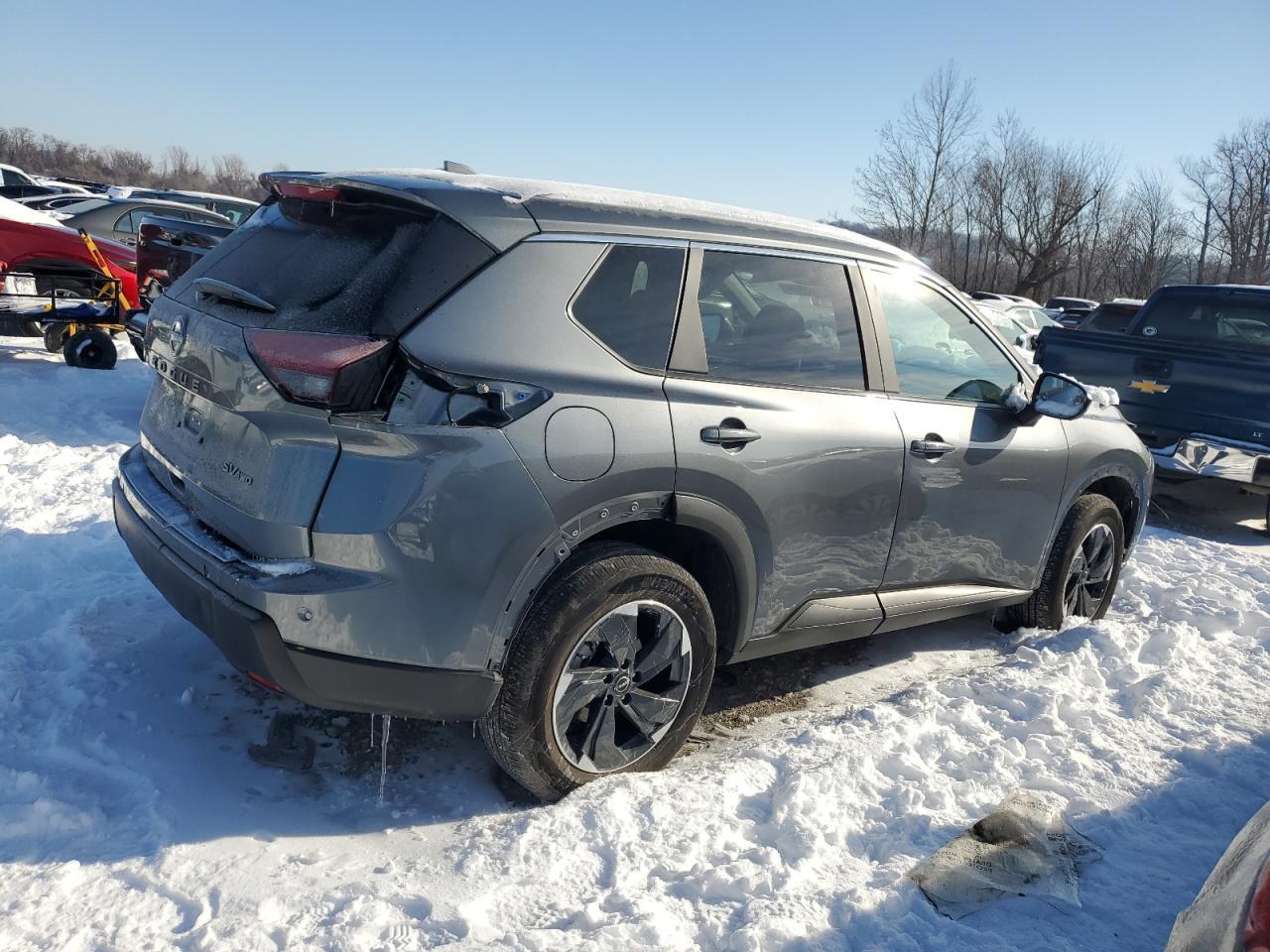 2024 NISSAN ROGUE SV - Image 3